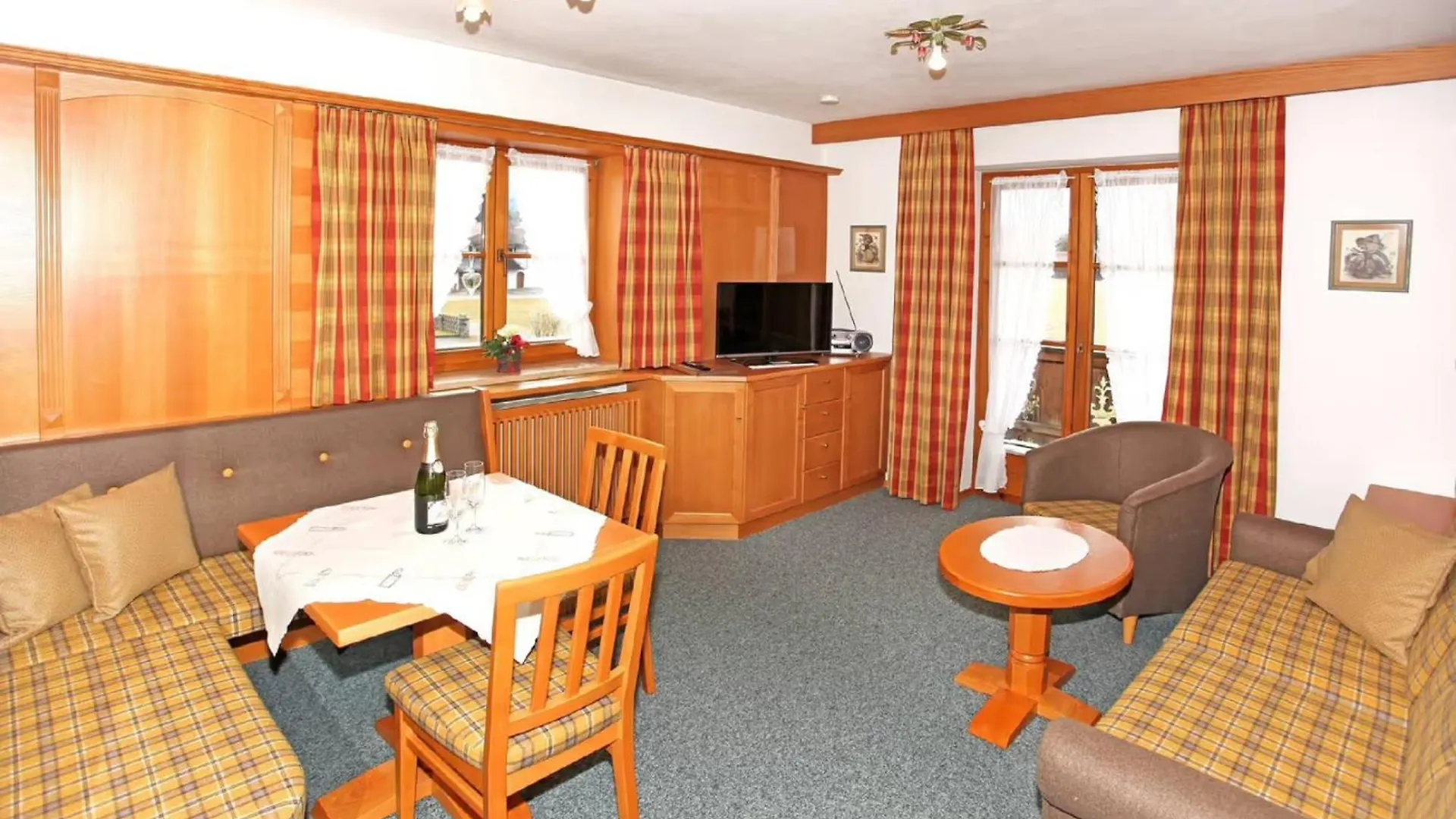 Ferienwohnung Bergkristall كرن
